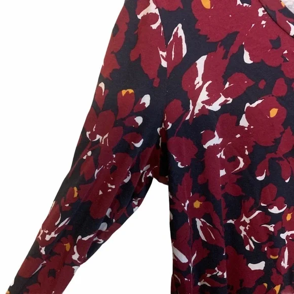 Jones New York maroon blouse - Picture 3 of 8